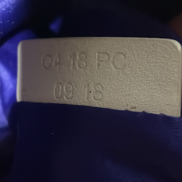 Henri Bendel Small Black Jetsetter Convertible Crossbody Backpack - Picture 7 of 10